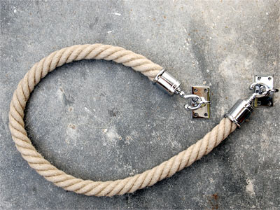 barrier rope in hemp with chrome fittings