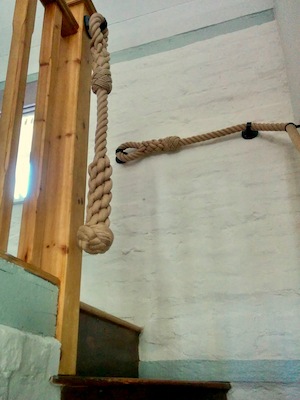 Eye splice with Turks Head whipping in Hemp Eye splice and Crown plaiting in POSH