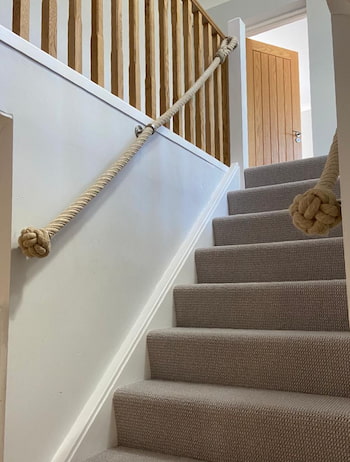 Rope stair railings in hemp wound with cotton Rope stair railings in hemp wound with cotton