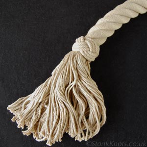 stair ropes- turk's head whipping on simple tassle in POSH rope